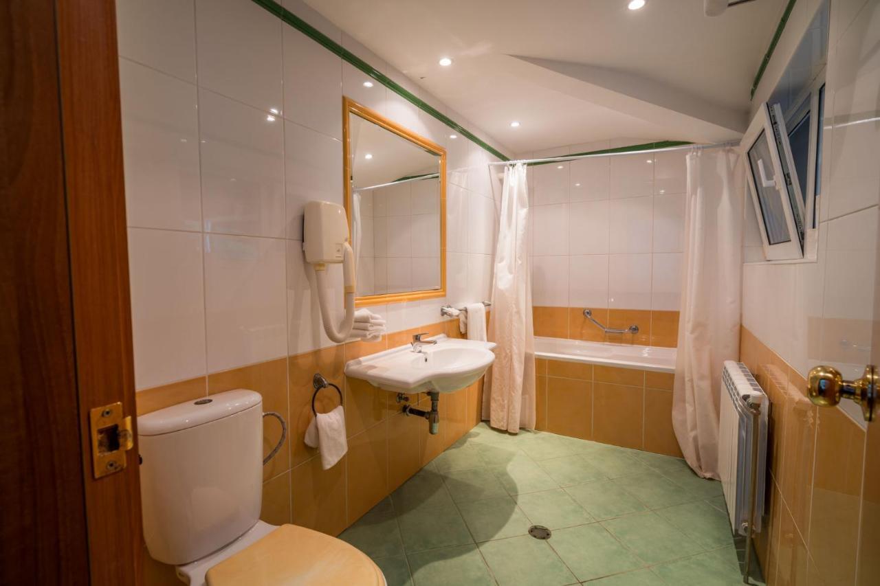 Family Park Hotel Kyoshkove 슈멘 외부 사진
