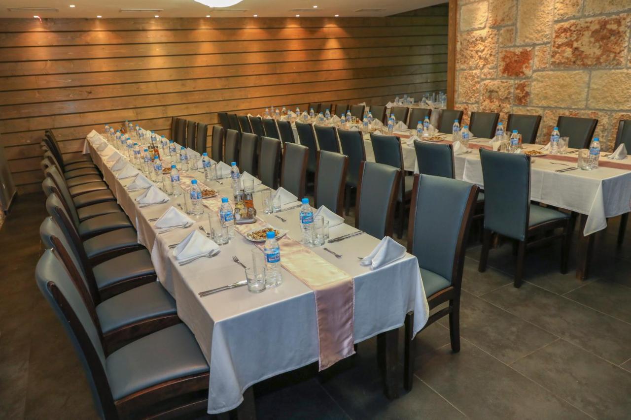 Family Park Hotel Kyoshkove 슈멘 외부 사진